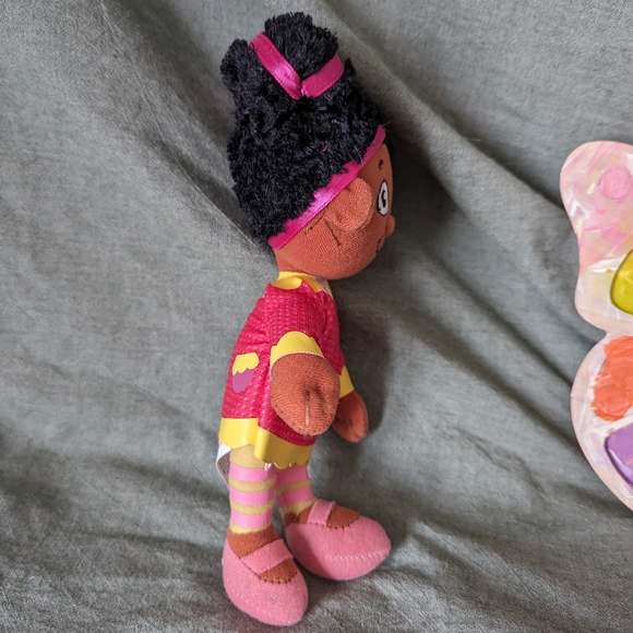 PBS Daniel Tigers Neighborhood Miss Elaina Plush Toy 9" Stuffed Doll Fred Rogers - Picture 11 of 11